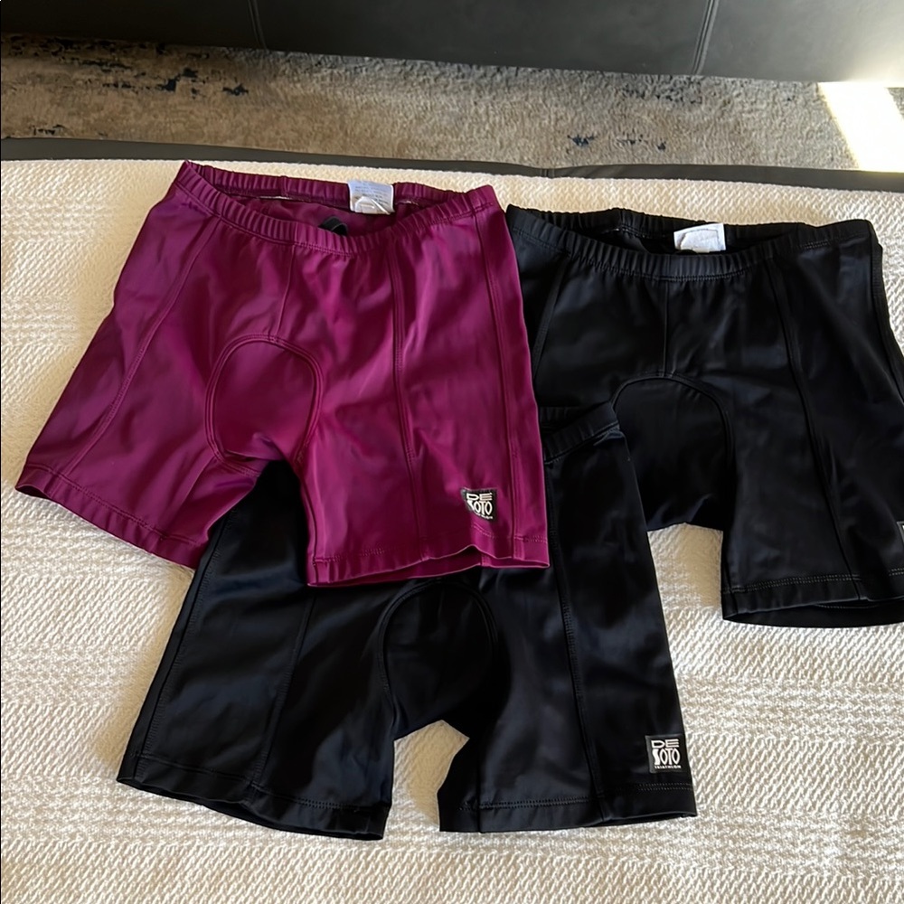 Lot of 3 Desoto tri shorts